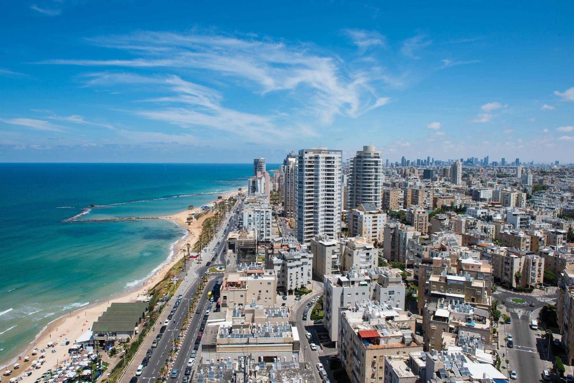 Arena Hotel By The Beach Bat Yam Exterior foto